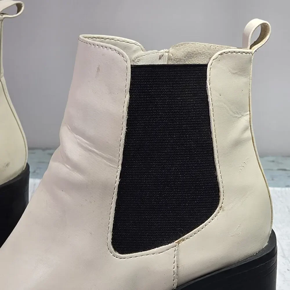 Mia Boots Womens 6.5 Gwyn Chelsea Platform Zip Ankle Bootie White Faux Leather